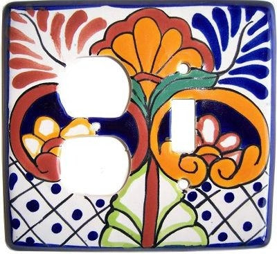 Mantel Talavera Toggle-Outlet Switch Plate